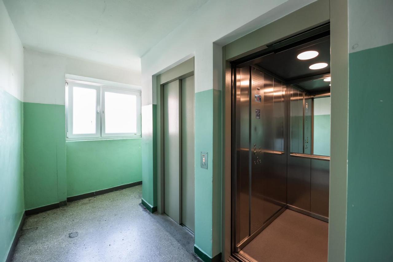 Апартаменты Metro Dworzec Gdanski Elegant Studio Варшава Экстерьер фото